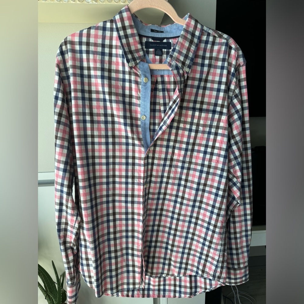 Tommy Hilfiger Plaid Button Down